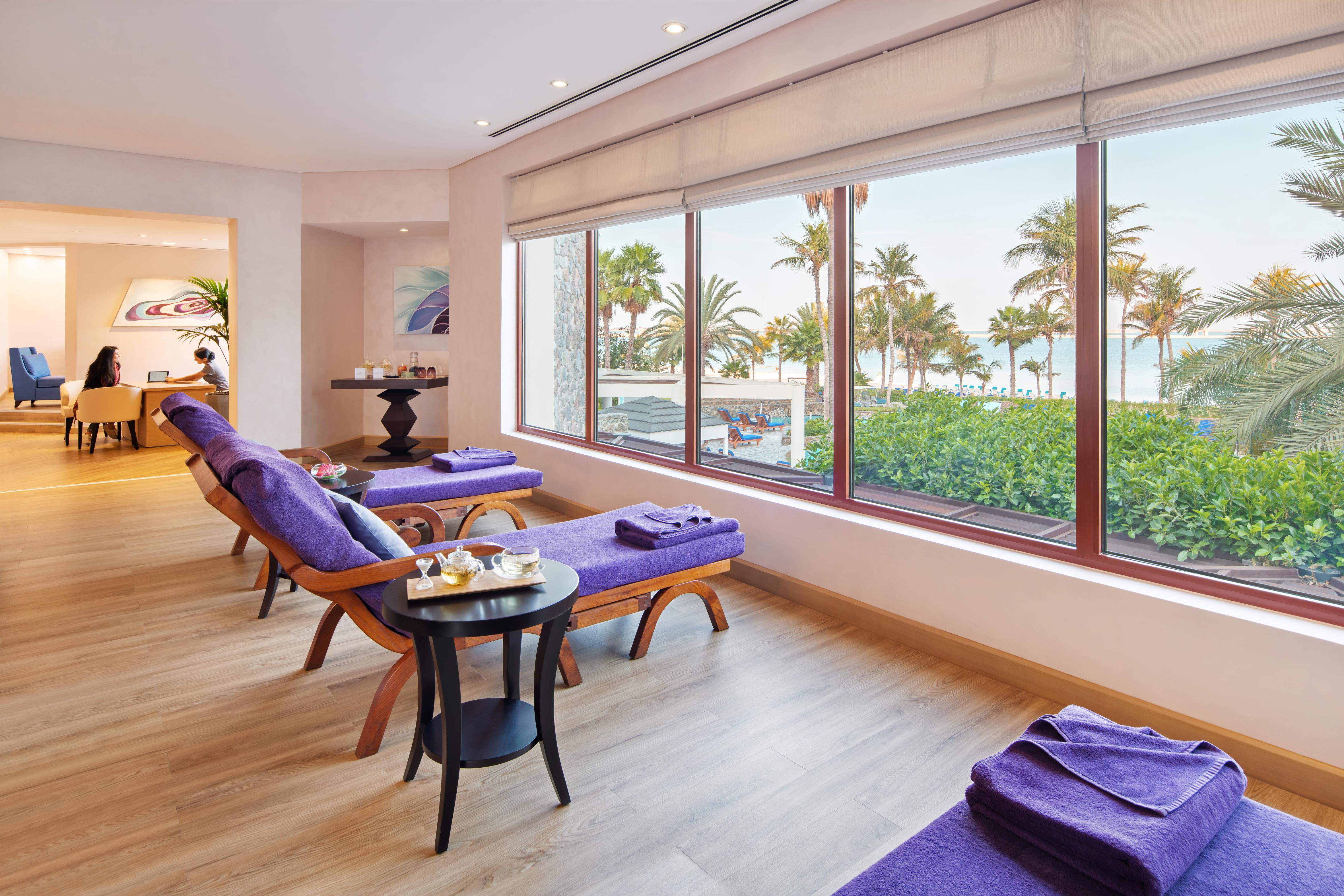 Ja Palm Tree Court,