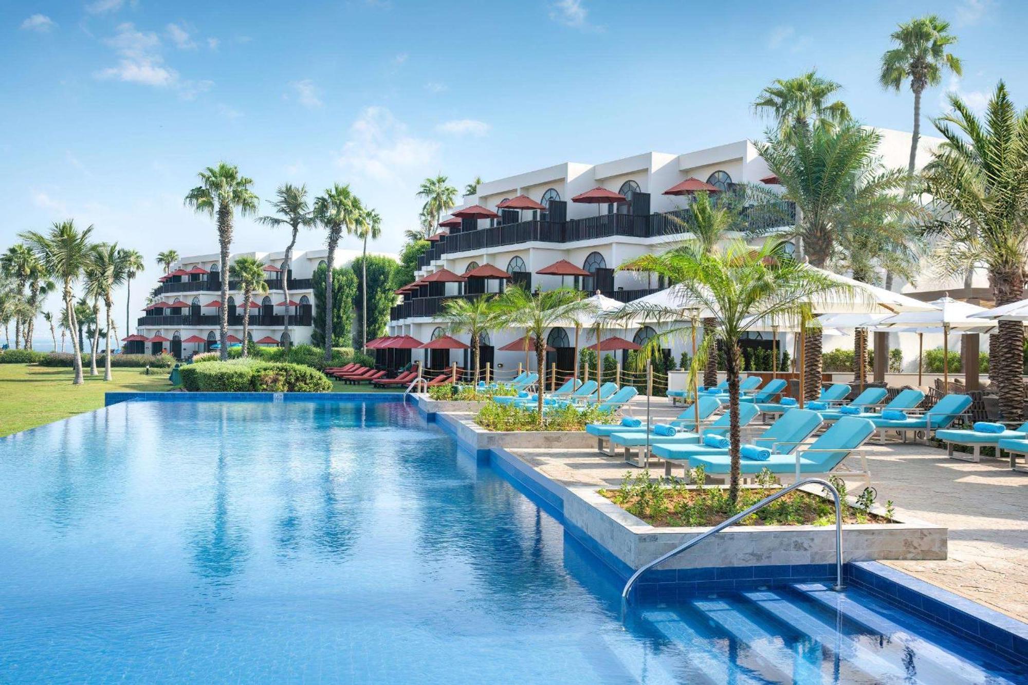 Ja Palm Tree Court, Resort